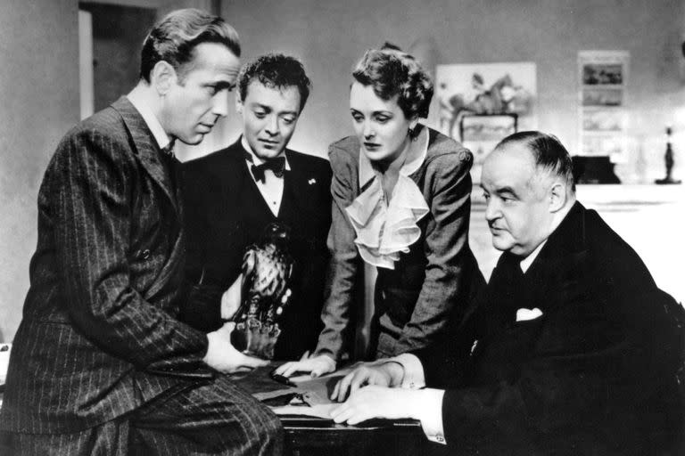 Bogart, Peter Lorre, Mary Astor y Sydney Greenstreet, grandes protagonistas de un film mítico: El halcón maltés