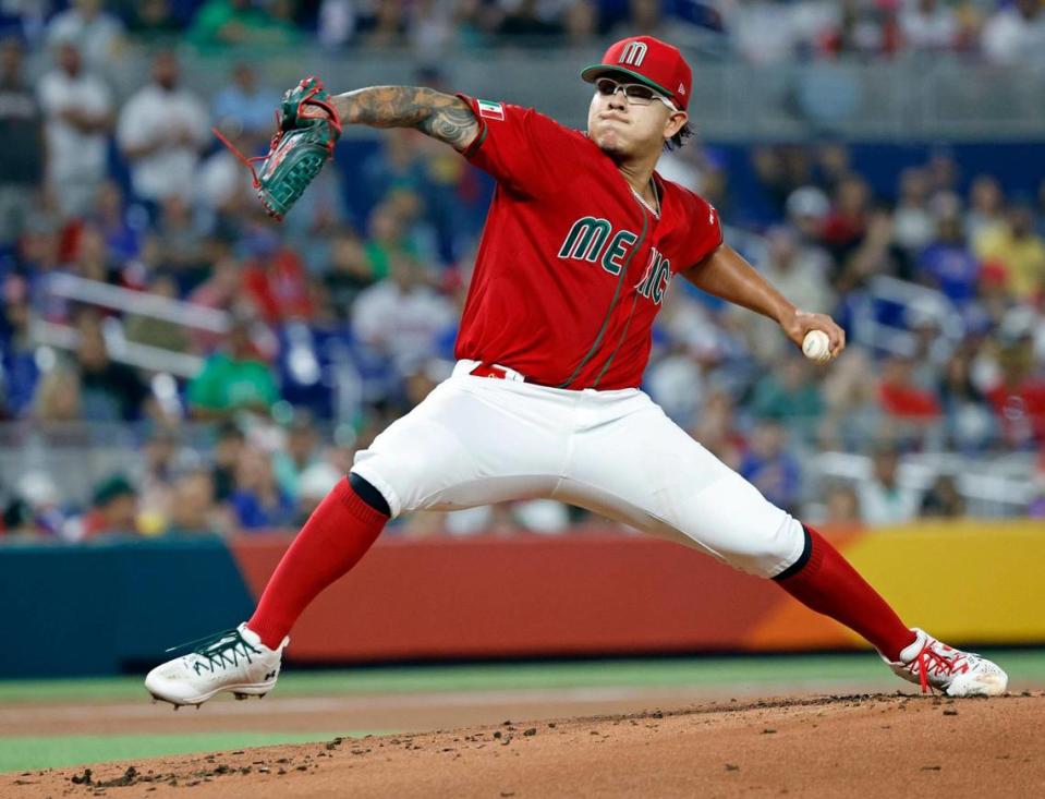 Mexico starting pitcher Julio Urias (7) pitches against Puerto Rico during the World Baseball Classic quarterfinal at Marlins Park in Miami on Friday, March 17, 2023.