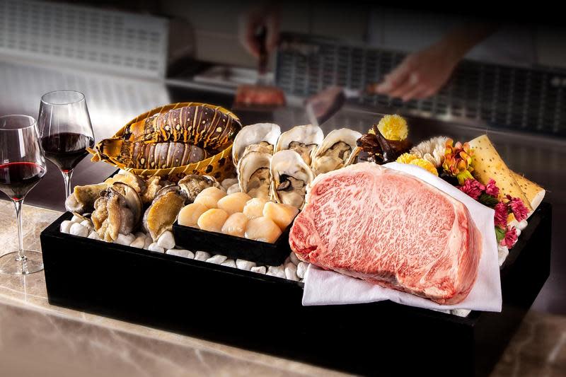 「Le Goût樂葵法式鐵板燒」的過年限定套餐升級為日本A5和牛的海陸饗宴。（樂葵法式鐵板燒提供）