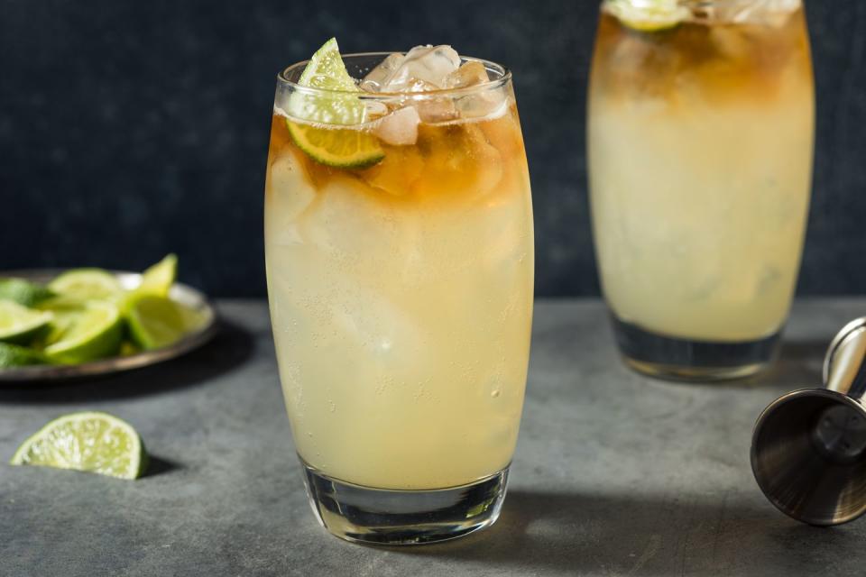 refreshing boozy rum dark and stormy cocktail