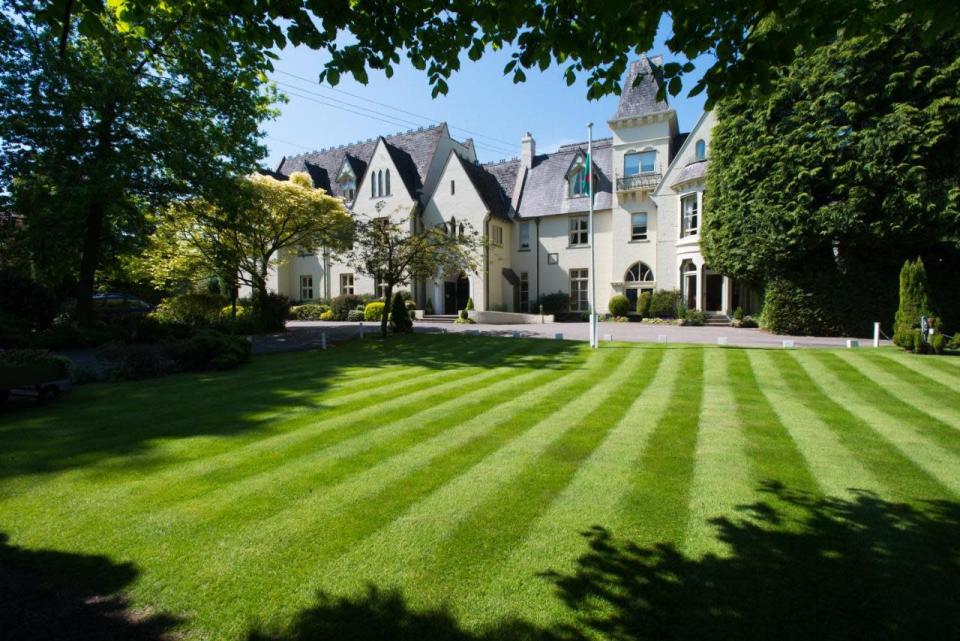 <p>Check in to this privately-owned hotel on the outskirts of the town of Usk, Wales, and you’ll find yourself at home in a handsome Victorian villa with three acres of grounds, with manicured lawns and cherry trees. Clarke's is <a href="https://www.booking.com/hotel/gb/glen-yr-afon-house.en-gb.html?aid=2070929&label=country-house-hotels" rel="nofollow noopener" target="_blank" data-ylk="slk:Glen-yr-Afon" class="link ">Glen-yr-Afon</a>'s wonderful restaurant, and there’s a cosy bar for an evening drink too. <br><br>You can also enjoy a delicious afternoon tea in the lounge, and there are plenty of activities nearby, including golf, walking and fishing.<br></p><p><a class="link " href="https://www.redescapes.com/offers/monmouthshire-usk-glen-yr-afon-hotel" rel="nofollow noopener" target="_blank" data-ylk="slk:READ OUR REVIEW">READ OUR REVIEW</a></p><p><a class="link " href="https://www.booking.com/hotel/gb/glen-yr-afon-house.en-gb.html?aid=2070929" rel="nofollow noopener" target="_blank" data-ylk="slk:CHECK AVAILABILITY">CHECK AVAILABILITY</a> </p>
