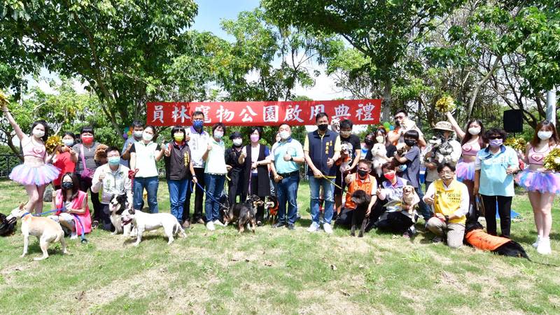 員林寵物公園啟用　毛小孩自由奔跑跳樂翻