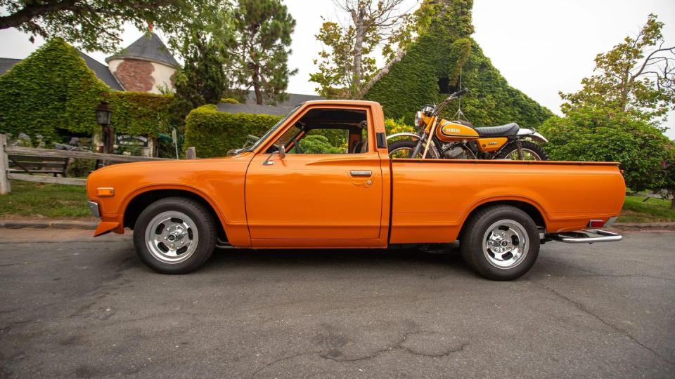 1973 datsun 620 pickup profile