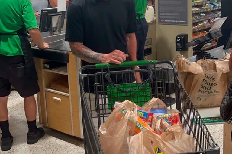 La foto que se viralizó de Messi haciendo las compras en Miami