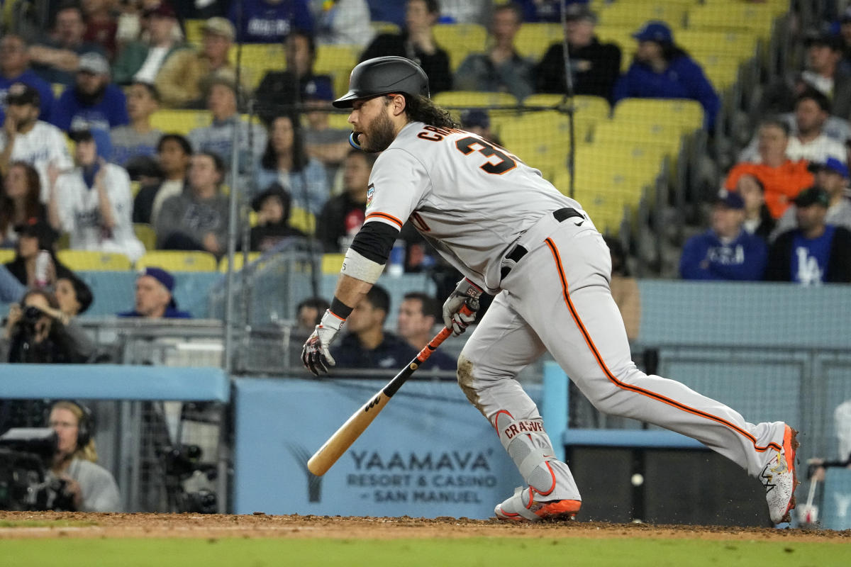 Wife of Giants' Brandon Crawford reacts to shortstop's strange ejection