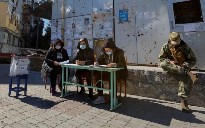 Mariupol referendum - REUTERS/Alexander Ermochenko