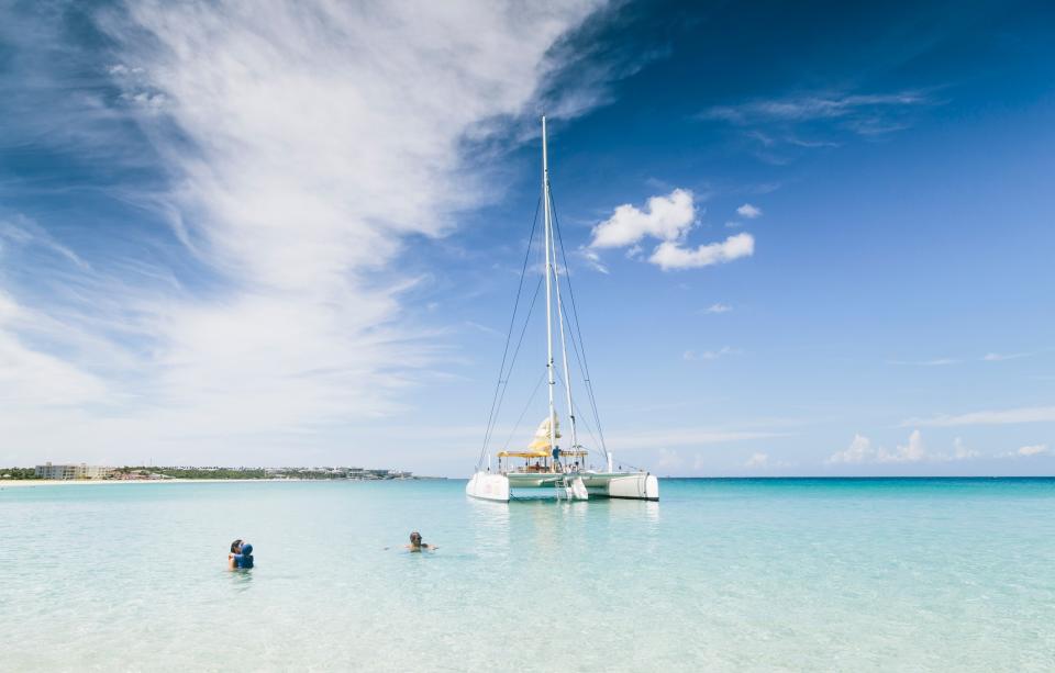 Sailing is a different way to experience the island - © Angelita Niedziejko