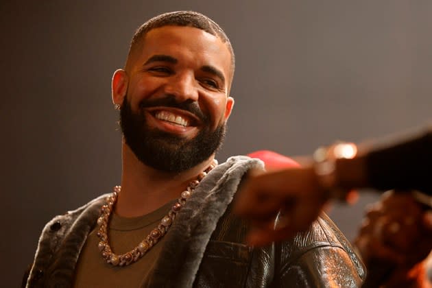 Drake bringing 'It's All A Blur' tour with 21 Savage to Houston