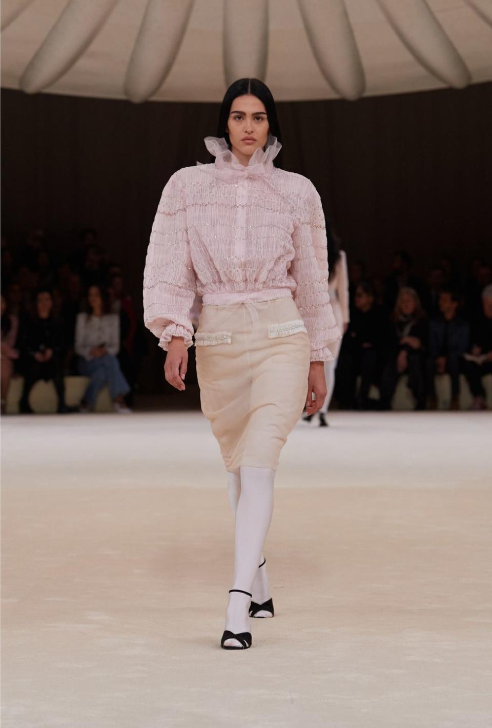 chanel couture spring summer 2024 amelia gray hamlin