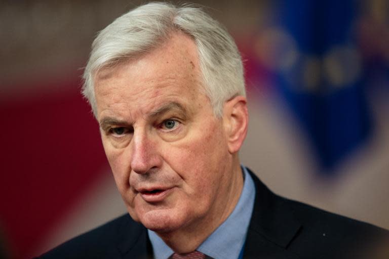 Britain could keep frictionless trade after Brexit by joining EEA and customs union, Michel Barnier says