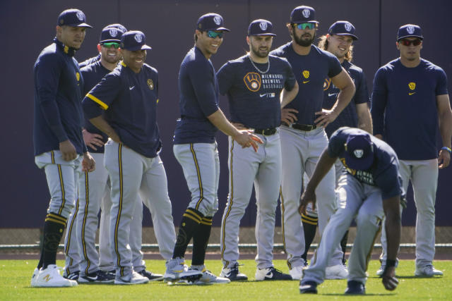 Lorenzo Cain: Brewers outfielder opts out of season after five games