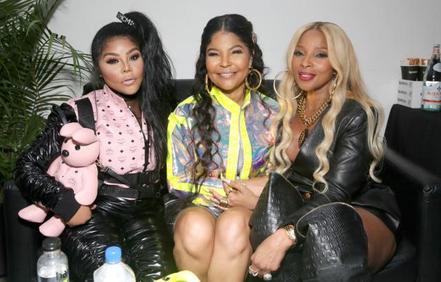 Lil' Kim Talks Iconic MTV VMAs Look: It Was '30 Minutes from