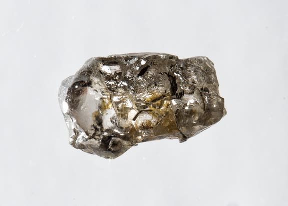A diamond from Juína, Brazil, containing a water-rich inclusion of the olivine mineral ringwoodite.