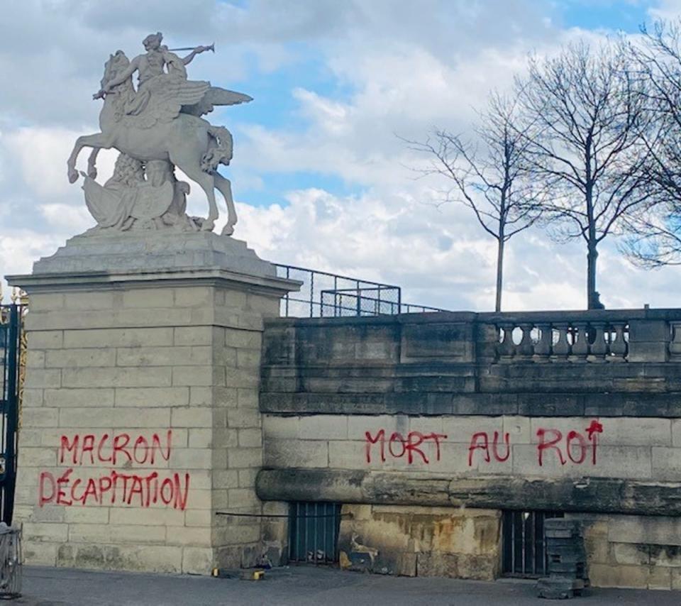‘Death to the King’ graffiti at the Place de la Concorde in Paris (Peter Allen)