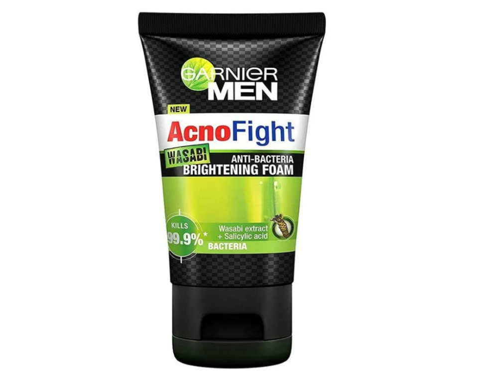 Gel limpiador facial anti-acné Garnier Men Acno Fight (100 ml). / Imagen: Amazon México