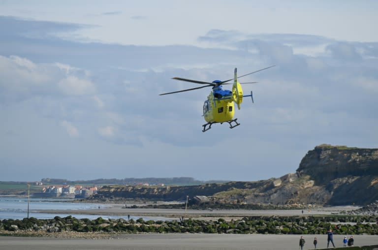 Un hélicoptère des secours à Wimereux, dans le Pas-de-Calais, le 23 avril 2024 (BERNARD BARRON)