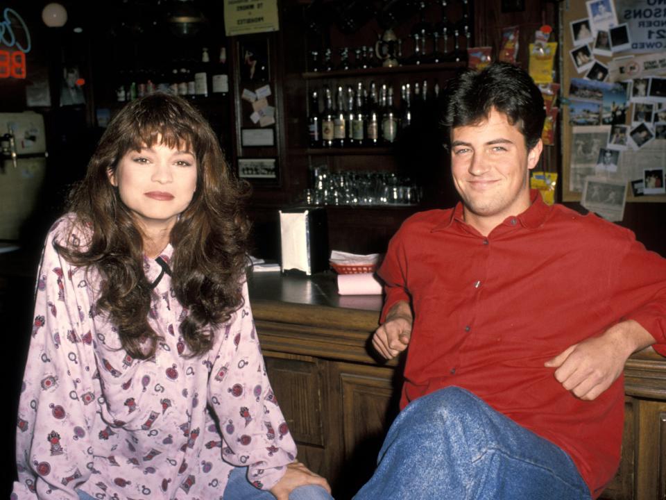 Valerie Bertinelli sitting next to Matthew Perry