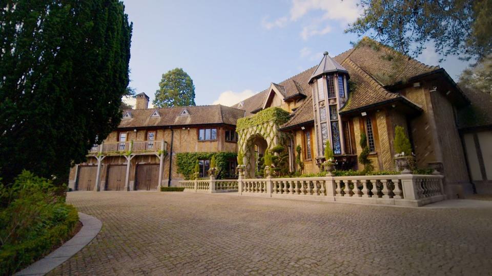 Buying London promises a look inside some of London’s most expensive homes (Netflix)