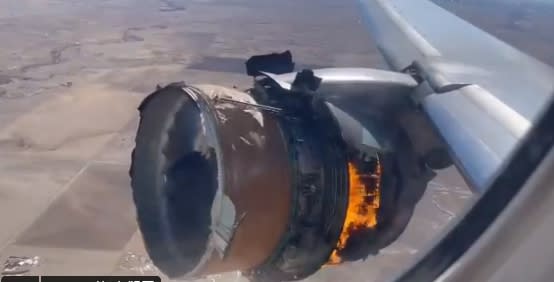 美國聯合航空 （UAL-US）的一架波音 （BA-US）777 客機，在飛行途中發動機起火。   圖 : 翻攝自@michaelagiulia twitter