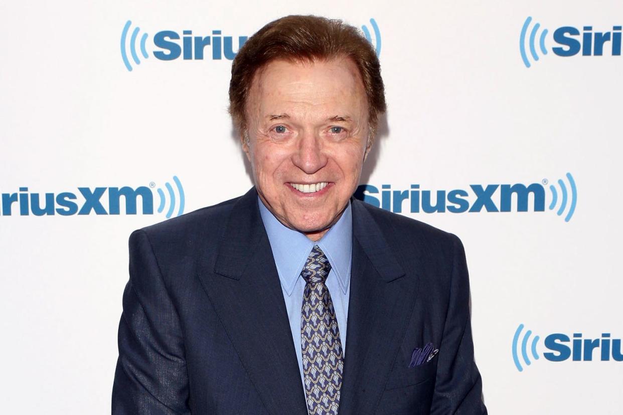 <p>Andrew Toth/Getty</p> Steve Lawrence in 2014
