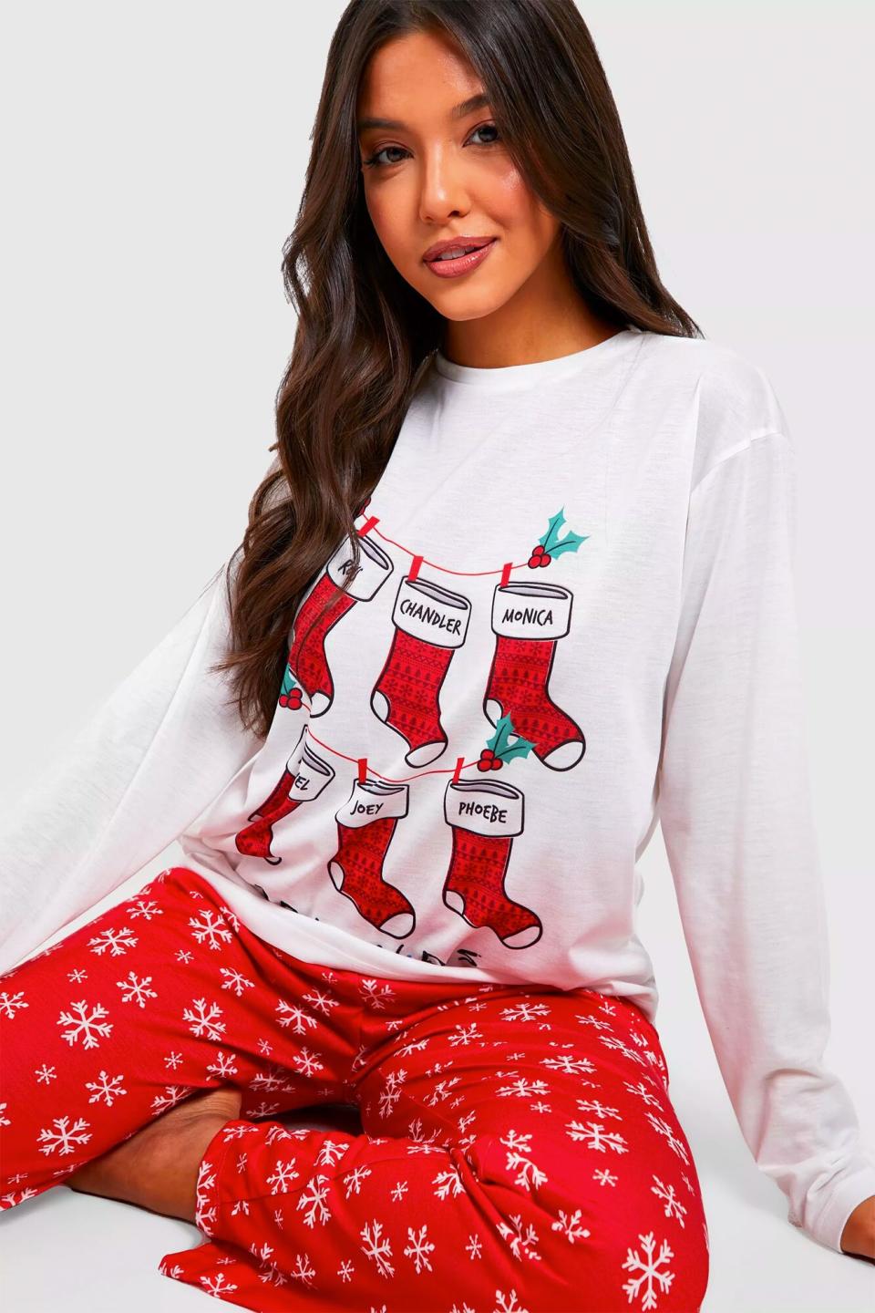 FRIENDS LICENSE CHRISTMAS STOCKING PAJAMA PANTS SET