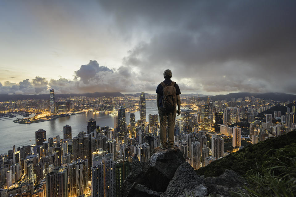 2023年將盡，國際局勢憾動著香港這個國際金融中心。（Getty Images）