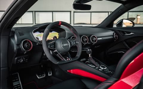 Audi TT interior 