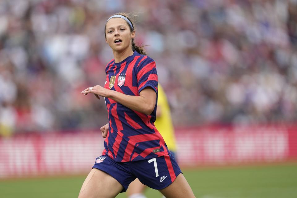 U.S. forward Ashley Hatch (7) plays against Colombia during an international friendly soccer match Saturday, June 25, 2022, in Commerce City, Colo. | David Zalubowski, Associated Press