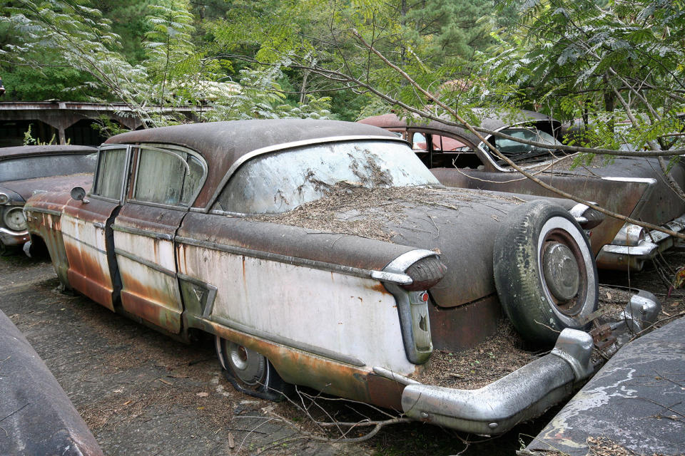 <p>1957 was the last year that Nash cars were produced, but despite innovations like America’s first four-beam headlamp system, sales were pitiful. Just 10,330 left the showrooms, giving the marque a pathetic 0.06% market share. What you are looking at here is an Ambassador four-door Custom <span>saloon</span>, which at 5627 total sales, was easily the marque’s best-seller.</p><p>This example is remarkably complete, right down to original wheel trims and optional Continental boot-mounted spare tire.</p>