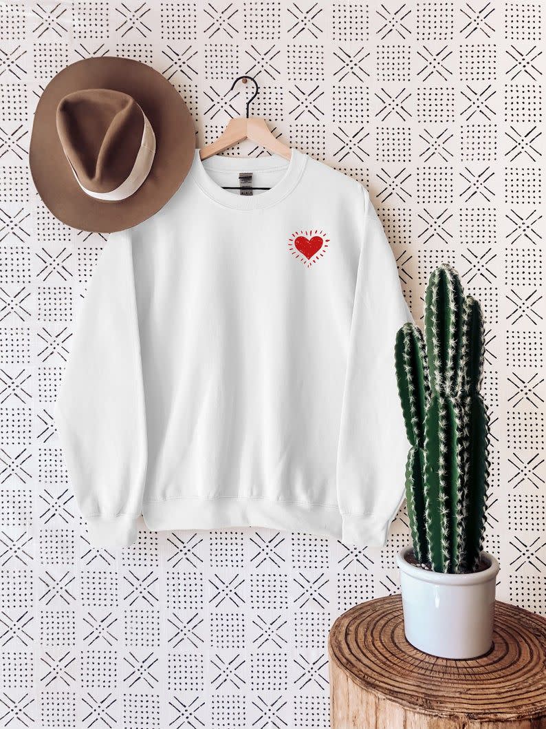 Minimal Heart Sweatshirt