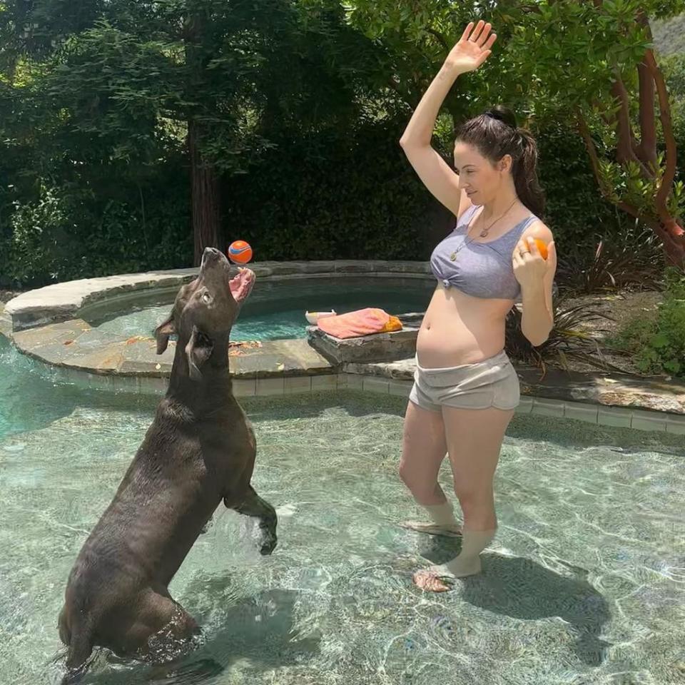 Whitney Cummings, Pregnant, Instagram