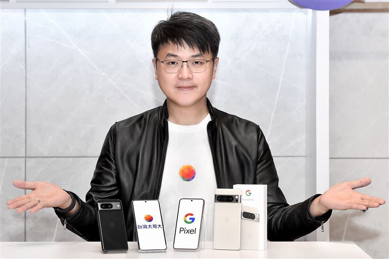 台灣大電信獨賣Google Pixel 8系列新機，台灣大個人用戶事業商務長林東閔表示，透過近700家實體門市、電信業最大3C垂直電商myfone網路門市等完整通路，及門市myfone科技顧問專業諮詢，引領消費者感受 Google AI新技術。（圖／台灣大提供）