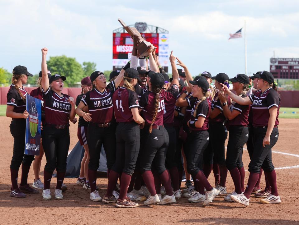 Missouri State softball clinched its first trip to the NCAA Tournament in 11 years with a 10-4 win over Northern Iowa on Saturday afternoon at Killian Stadium in Springfield.