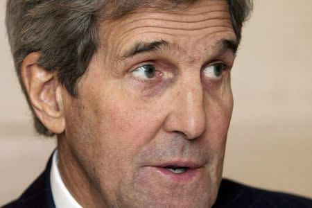 U.S. Secretary of State John Kerry speaks to members of the travelling media during the 2016 World Economic Forum in Davos, Switzerland January 21, 2016. REUTERS/Jacquelyn Martin/Pool