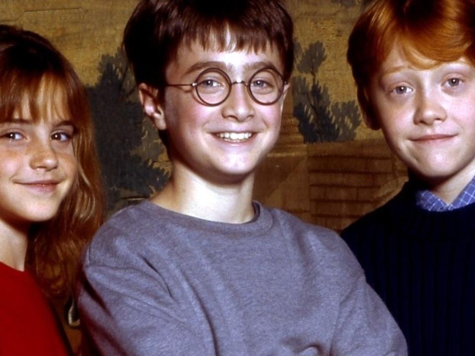 Emma Watson, Daniel Radcliffe und Rupert Grint (v.l.) kehren im Januar vereint auf die TV-Bildschirme zurück. (Bild: Sky Deutschland)