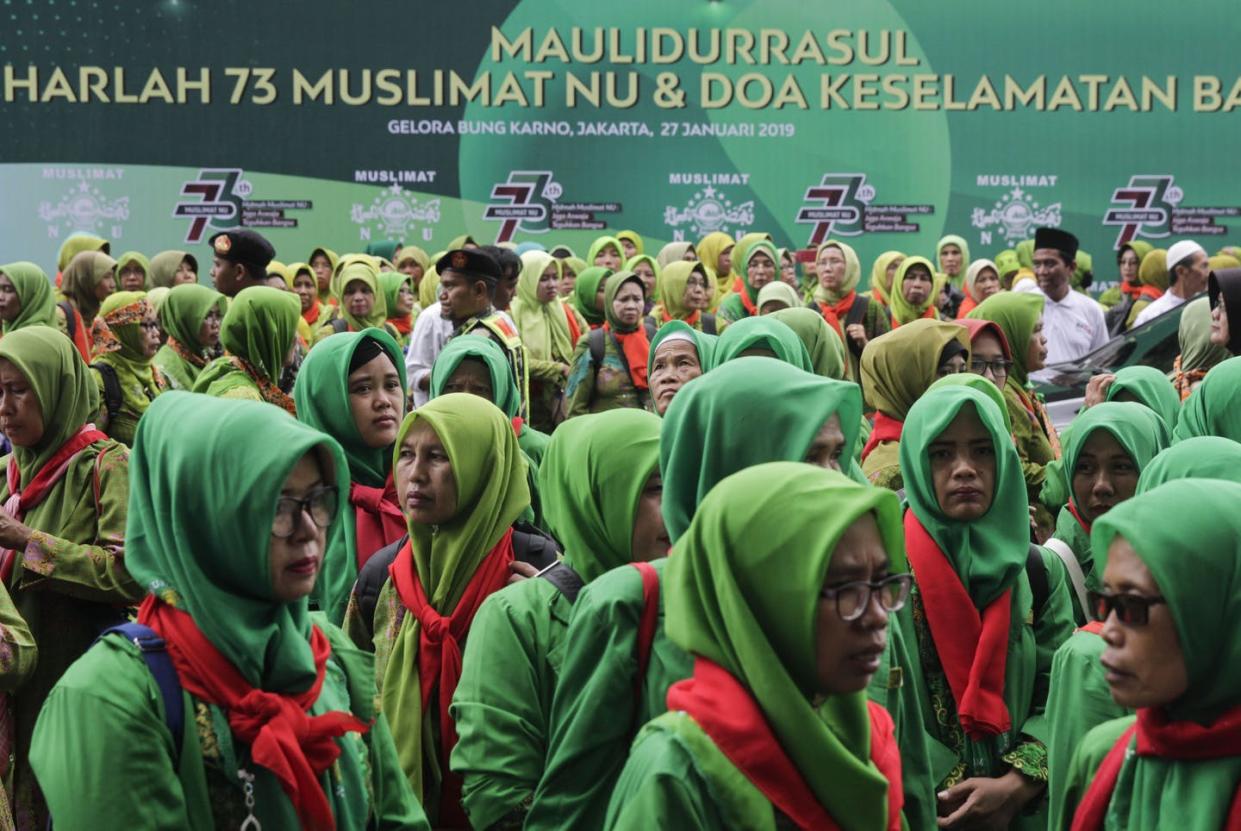 <span class="caption">A gathering during the 73rd anniversary of the Nahdlatul Ulama (NU), in Jakarta, Indonesia in 2019.</span> <span class="attribution"><a class="link " href="https://www.gettyimages.com/detail/news-photo/participants-are-seen-at-the-bung-karno-stadium-during-a-news-photo/1090184470?adppopup=true" rel="nofollow noopener" target="_blank" data-ylk="slk:Eko Siswono Toyudho/Anadolu Agency/Getty Images;elm:context_link;itc:0;sec:content-canvas">Eko Siswono Toyudho/Anadolu Agency/Getty Images</a></span>