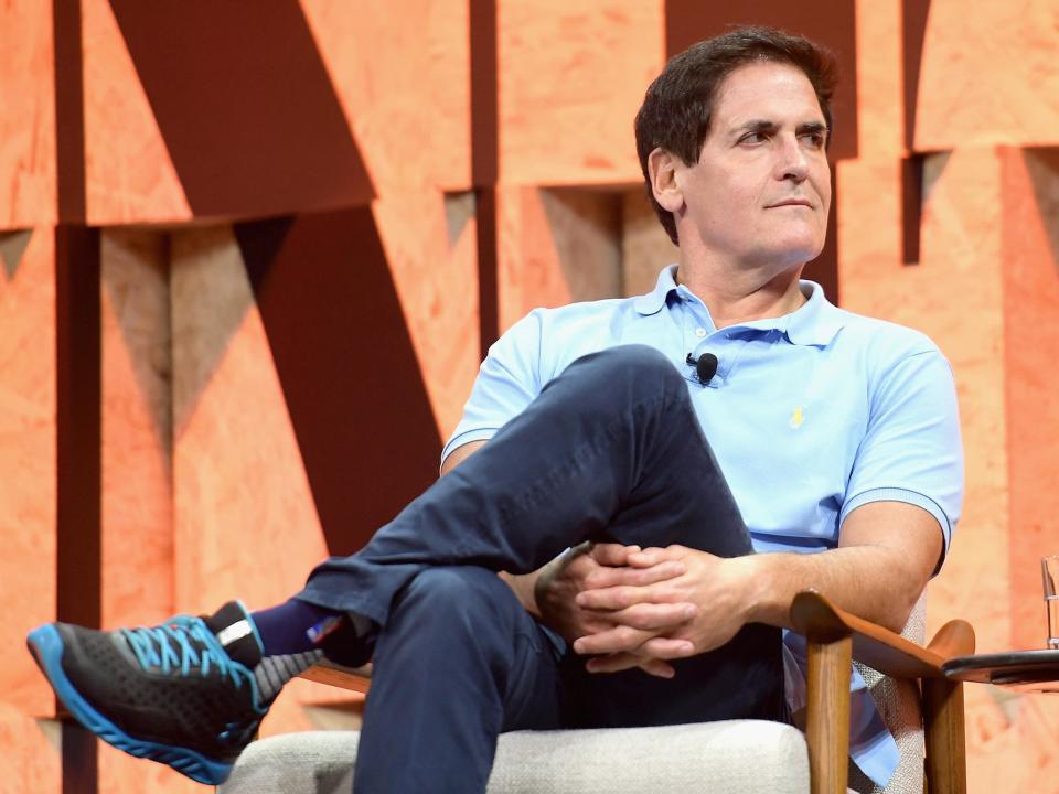 Mark Cuban says he is thinking of running against Donald Trump in 2020