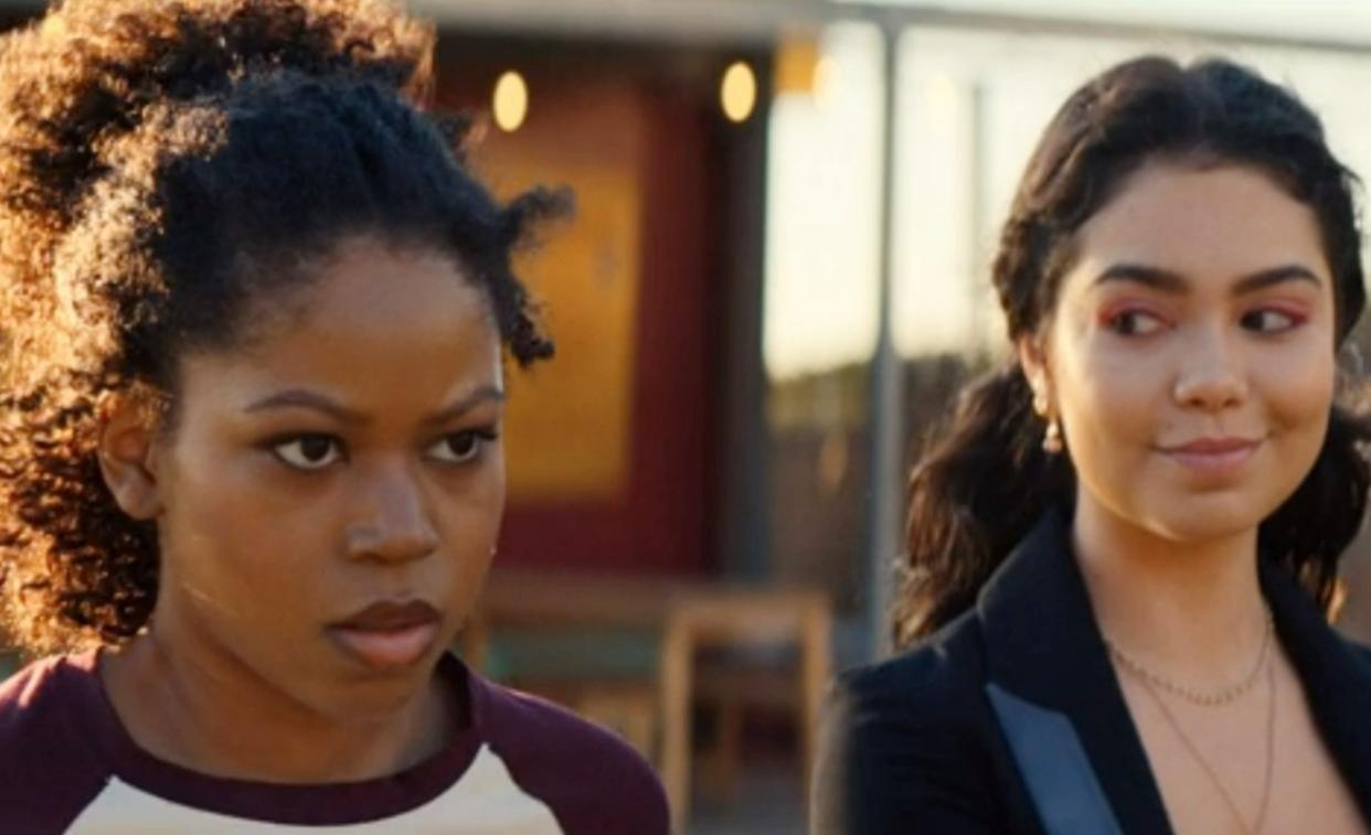  Auli'i Cravalho and Riele Downs in Darby and the Dead 