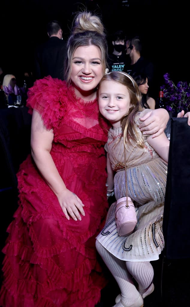 Kelly Clarkson, River Rose, 2022 People's Choice Awards