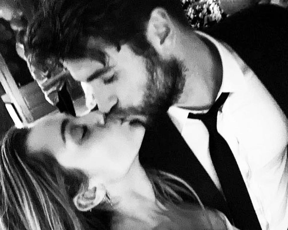 miley cyrus wedding liam hemsworth