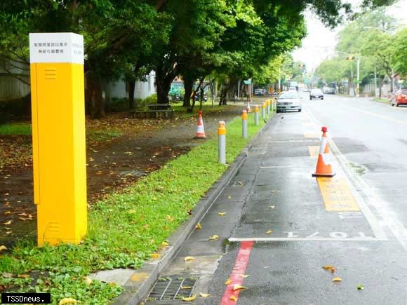 推動宜蘭縣路邊智慧停車計畫，擇定宜蘭市及羅東鎮計畫路段共二三○席，預計五月一日上路。（記者董秀雲攝）