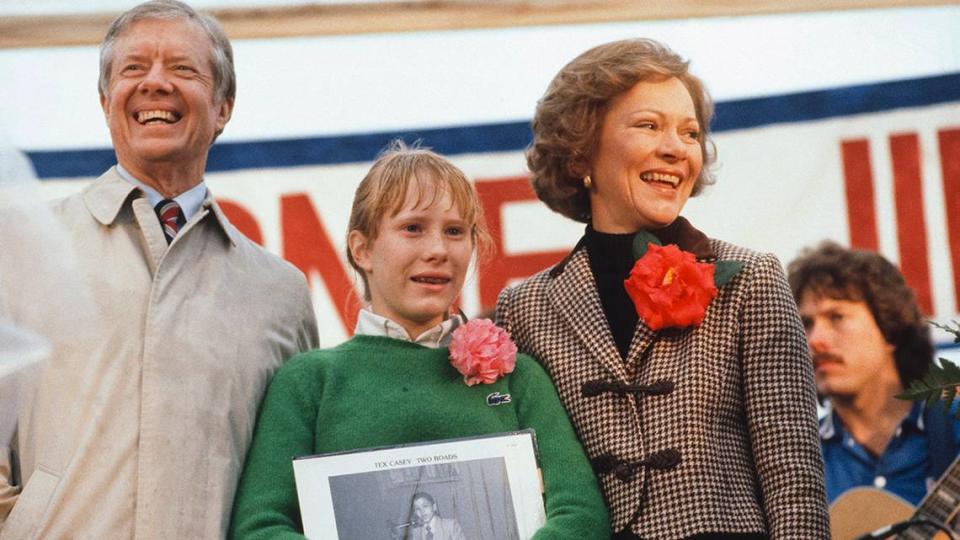 Former President Jimmy Carter with his daughter Amy and wife Rosalynn upon the family’s return to his hometown of Plains, Georgia, January 1981Chuck Fishman/Getty Images