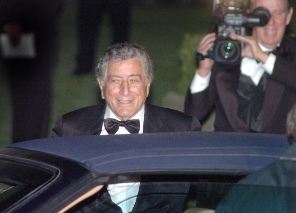 Tony Bennett arrives at the wedding of Donald and Melania Trump in 2005.