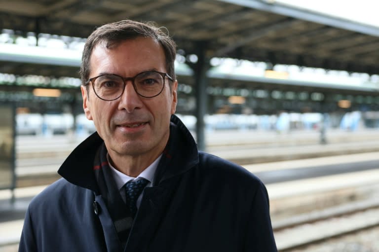 Le PDG de la SNCF, Jean-Pierre Farandou, à la Gare de l'Est à Paris, le 12 décembre 2023 (Alain JOCARD)