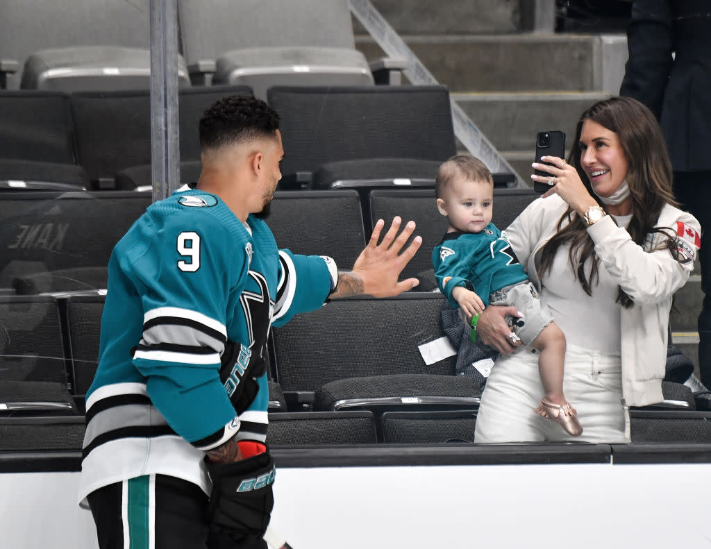 Sharks forward Evander Kane is refuting his wife Anna's allegations that he is addicted to gambling and has bet on — and thrown — his own hockey games. (Getty)