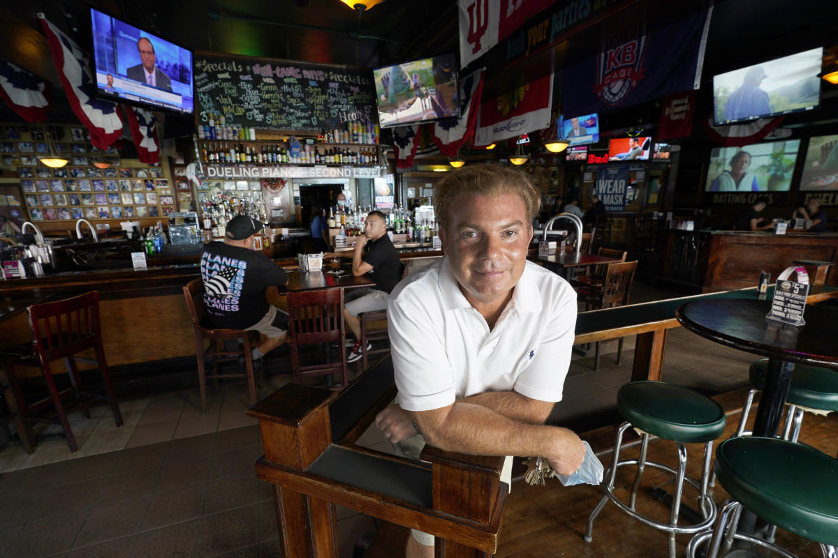 Black Patch Hat - Murphy's Bleachers - Chicago's World Famous Sports Bar  across from Wrigley Field