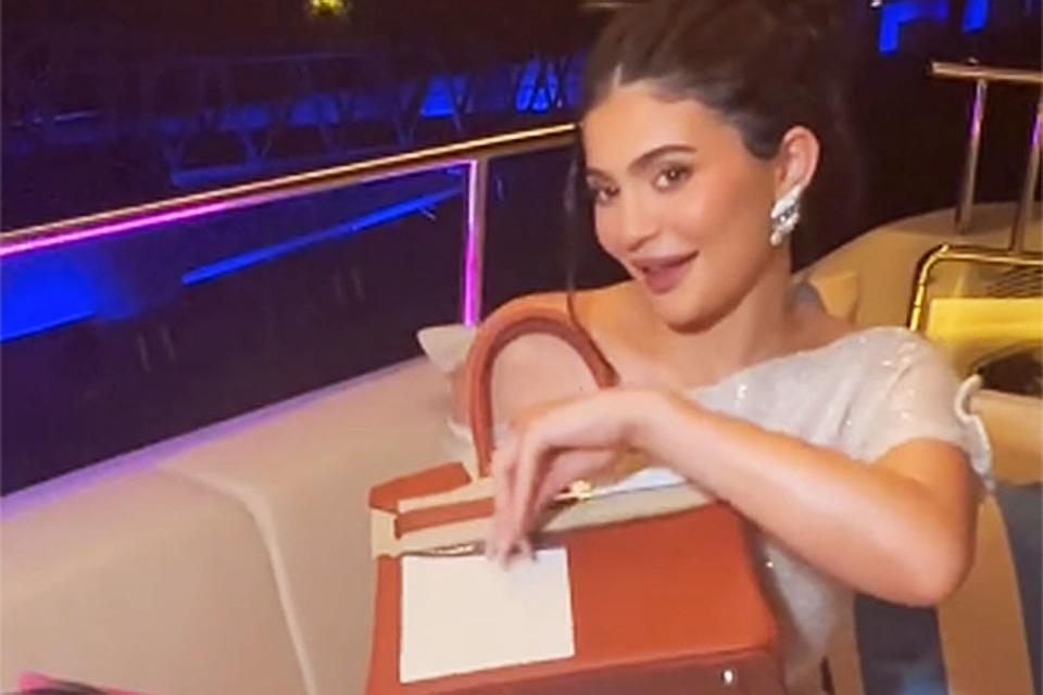 Kylie Jenner Birthday Hermes From Kris