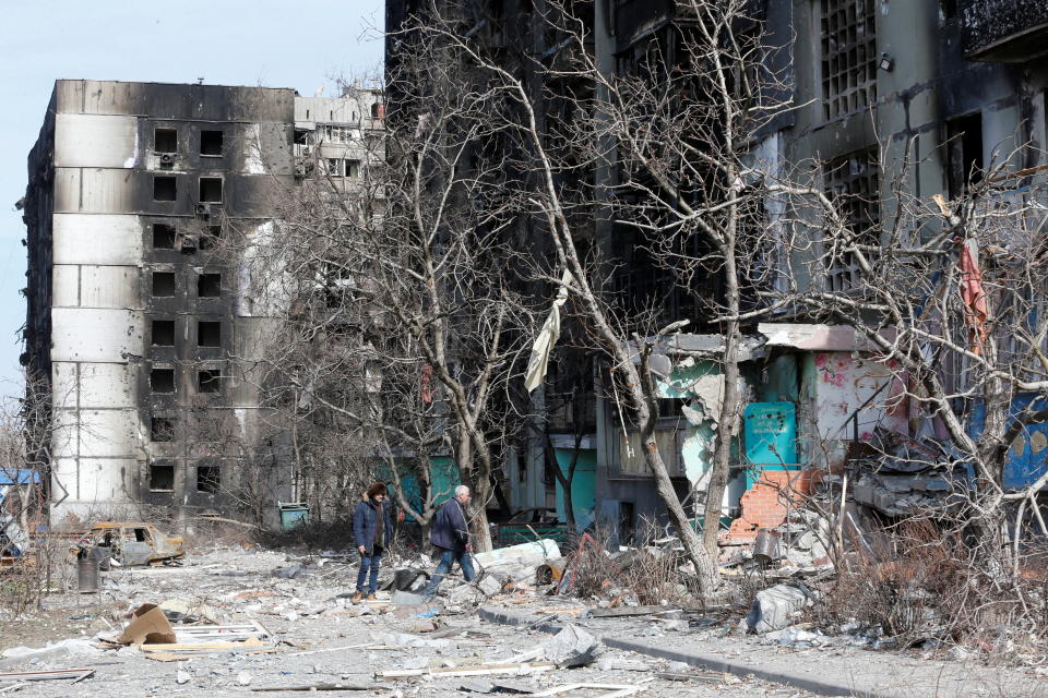 A view shows apartment buildings destroyed in the course of Ukraine-Russia conflict in the besieged southern port city of Mariupol, Ukraine March 28, 2022. REUTERS/Alexander Ermochenko