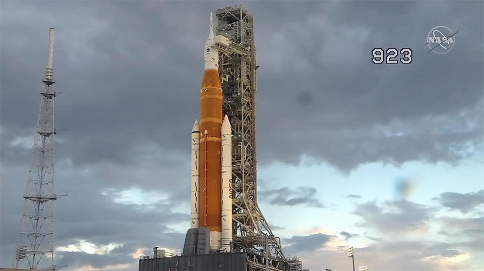 NASA's Space Launch System mega rocket atop pad 39B at the Kennedy Space Center Wednesday. Engineers carried out a full-scale fueling test to verify repairs to fix a hydrogen leak that derailed a September 3 launch try, yet another leak cropped up in the same system. This time around, engineers were able to use different flow rates and pressures to fully fuel the giant rocket. / Credit: NASA