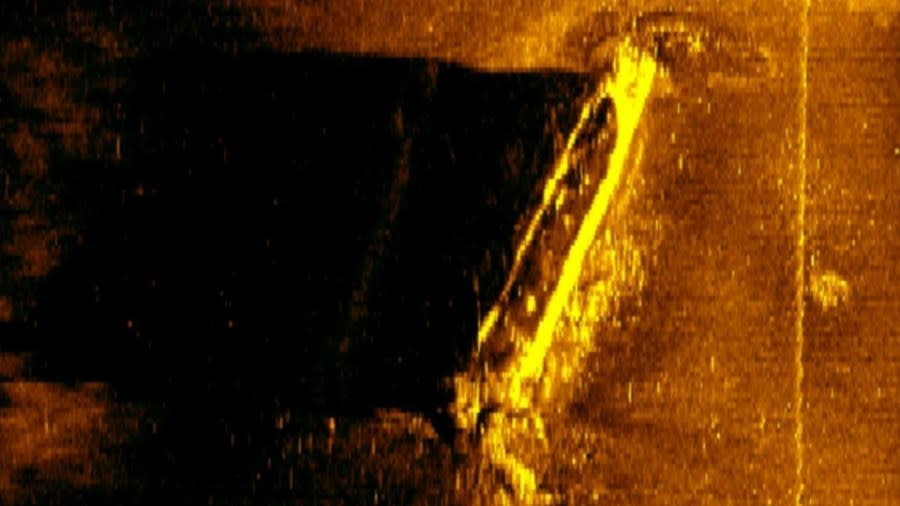 A sonar image of the Nelson at the bottom of Lake Superior near Grand Marais, Michigan. (Courtesy GLSHS)